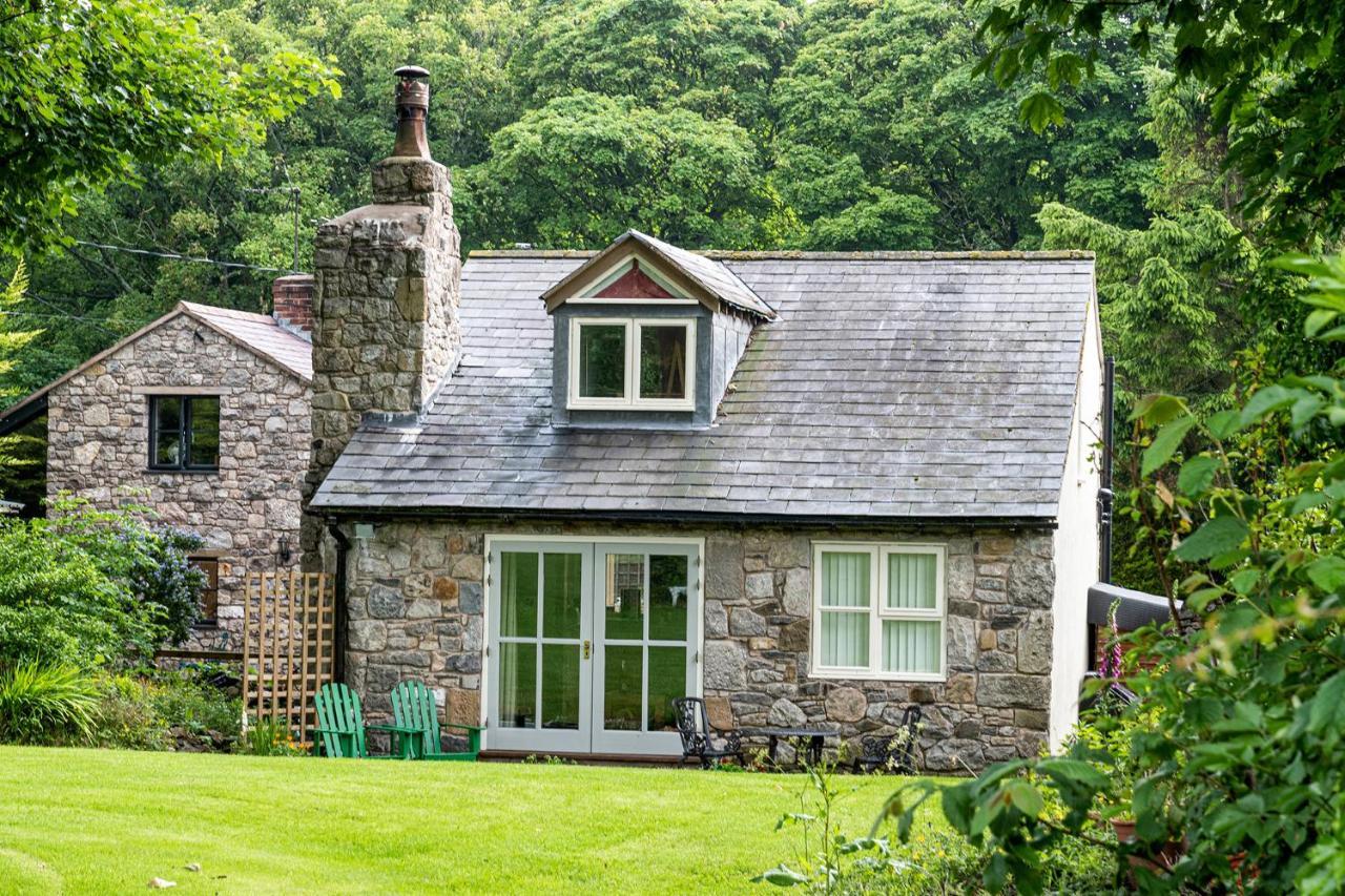 Finest Retreats - The Cottage - Luxury 1 Bed Cottage Rhydymwyn エクステリア 写真