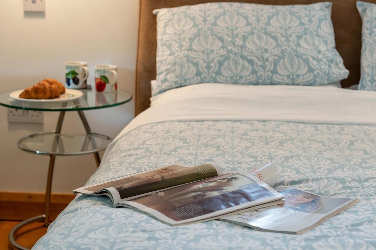Finest Retreats - The Cottage - Luxury 1 Bed Cottage Rhydymwyn エクステリア 写真