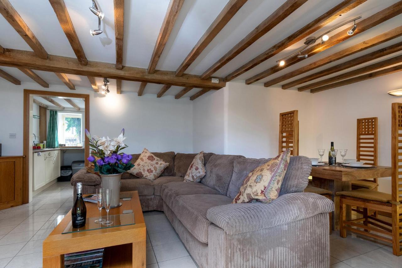 Finest Retreats - The Cottage - Luxury 1 Bed Cottage Rhydymwyn エクステリア 写真