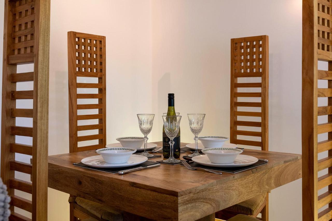 Finest Retreats - The Cottage - Luxury 1 Bed Cottage Rhydymwyn エクステリア 写真